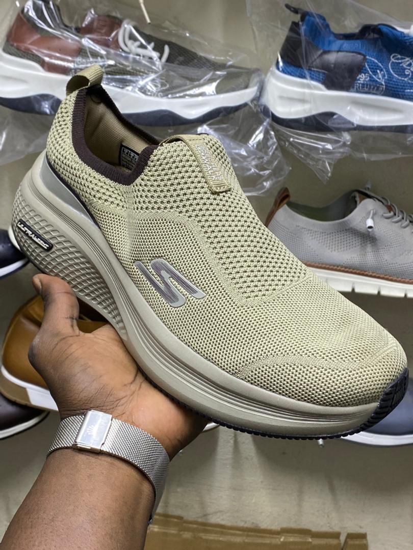 Skechers