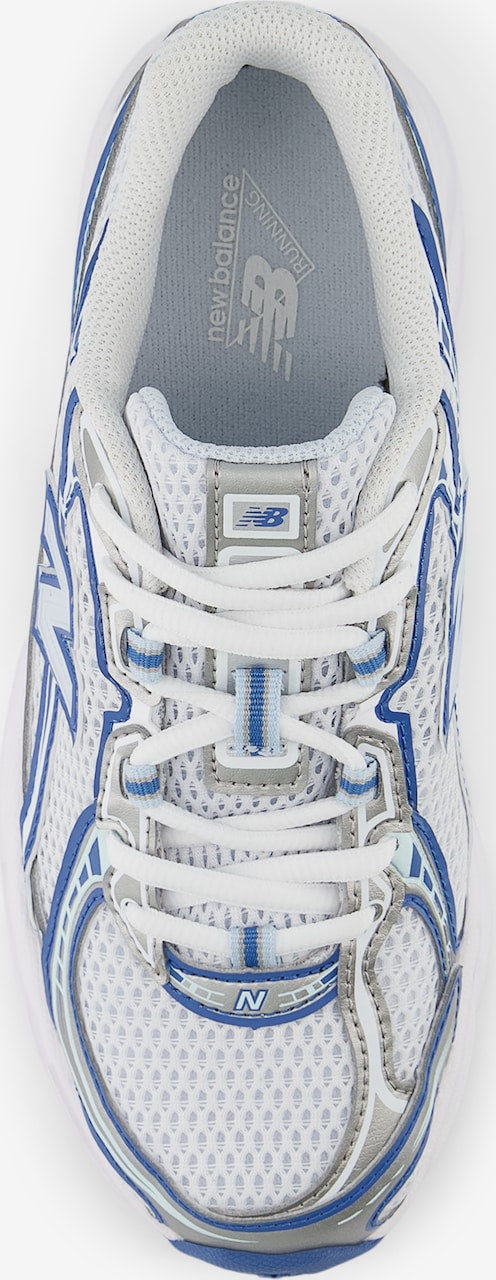 New Balance 740v2