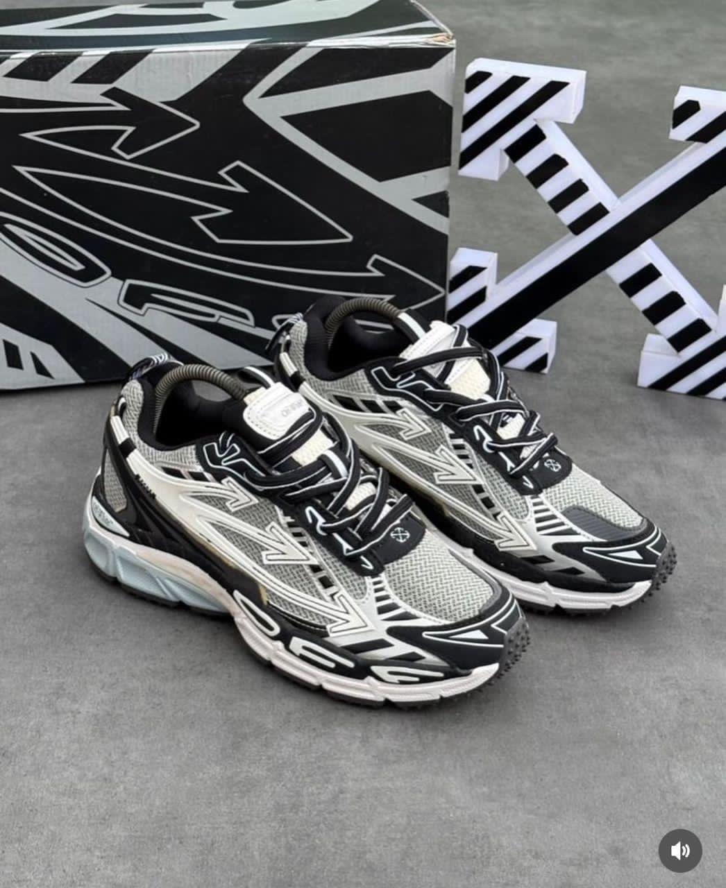 Off-White "Be Right Back