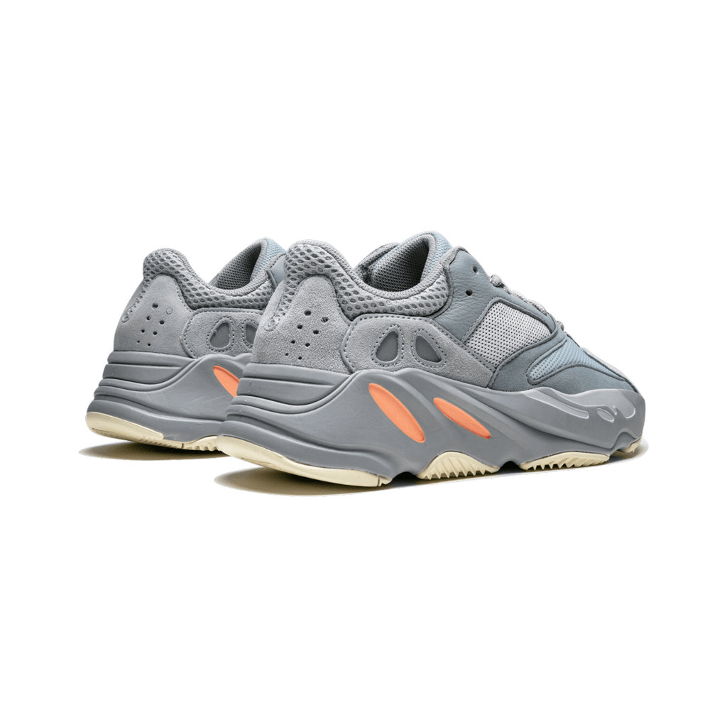 Adidas Yeezy Boost 700