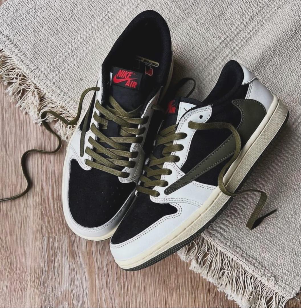 Air Jordan 1 Retro Low OG SP Travis Scott