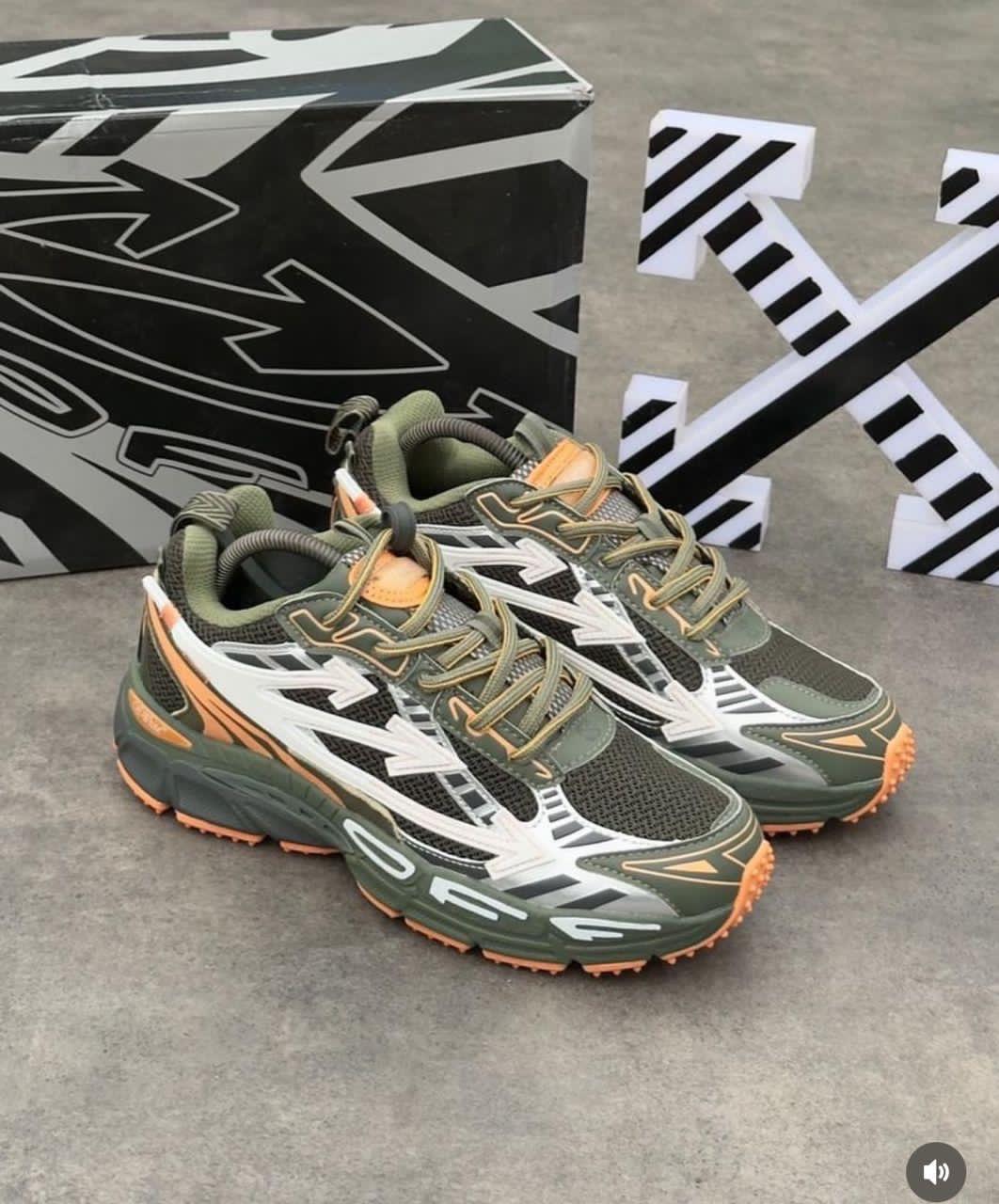 Off-White "Be Right Back