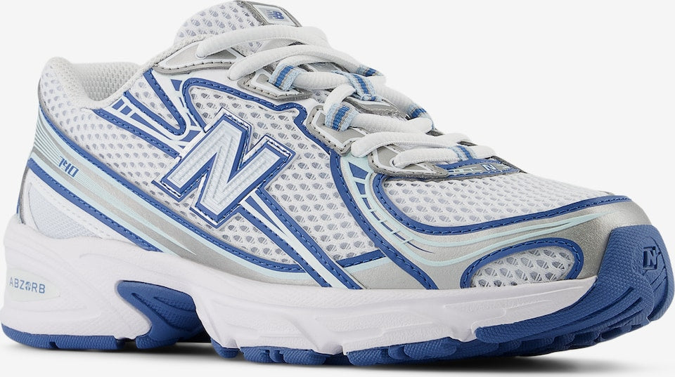 New Balance 740v2