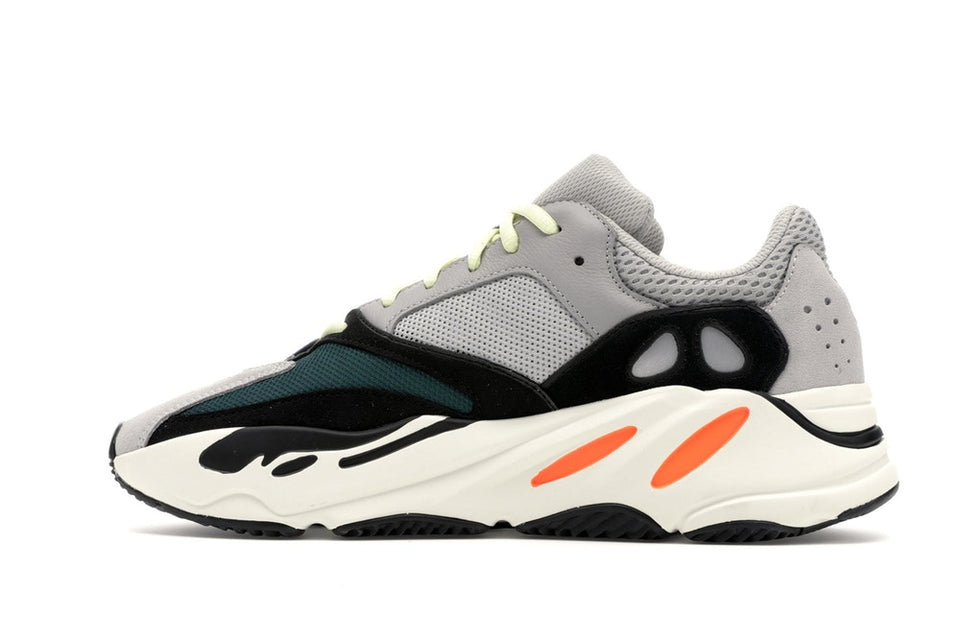Adidas Yeezy Boost 700