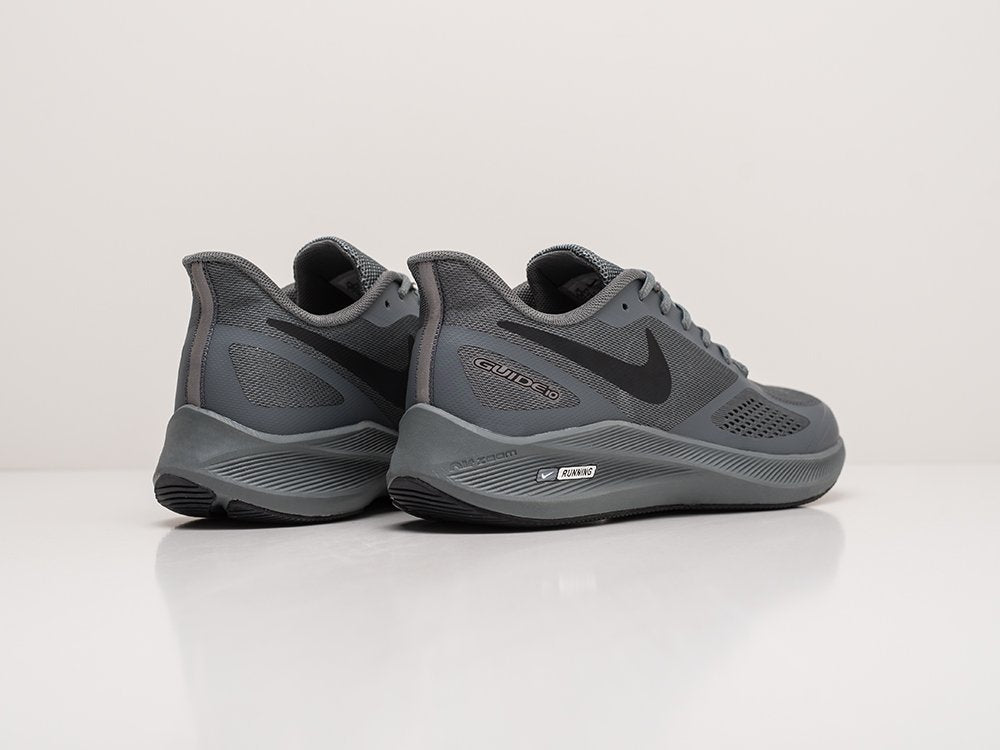 Nike Guide 10,