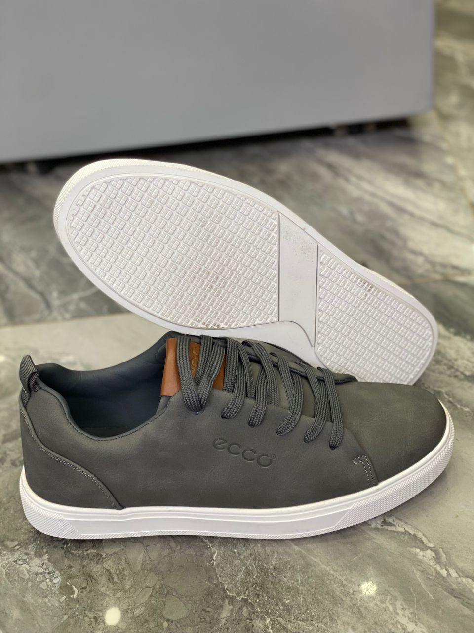 baskets pour homme de la marque ECCO