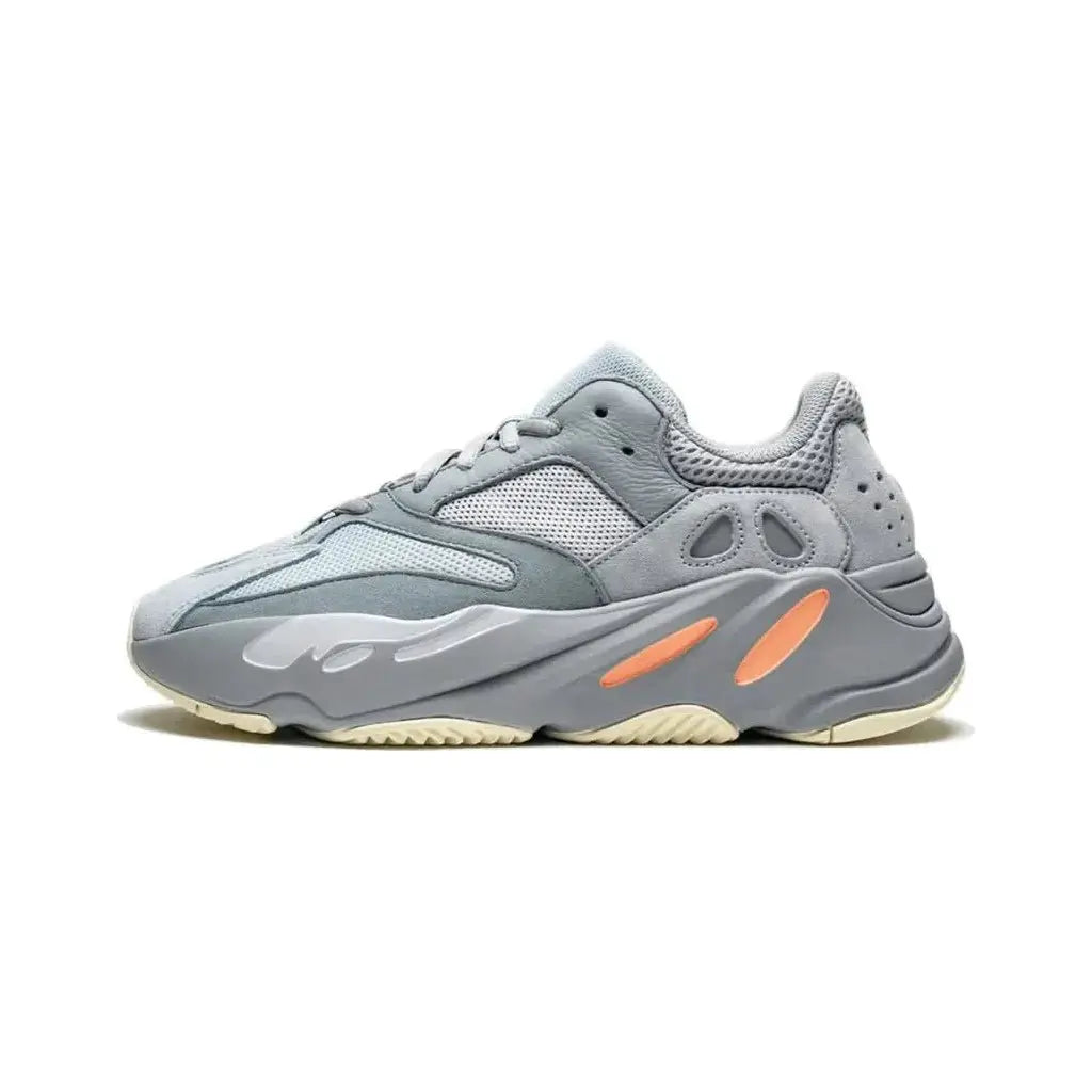 Adidas Yeezy Boost 700