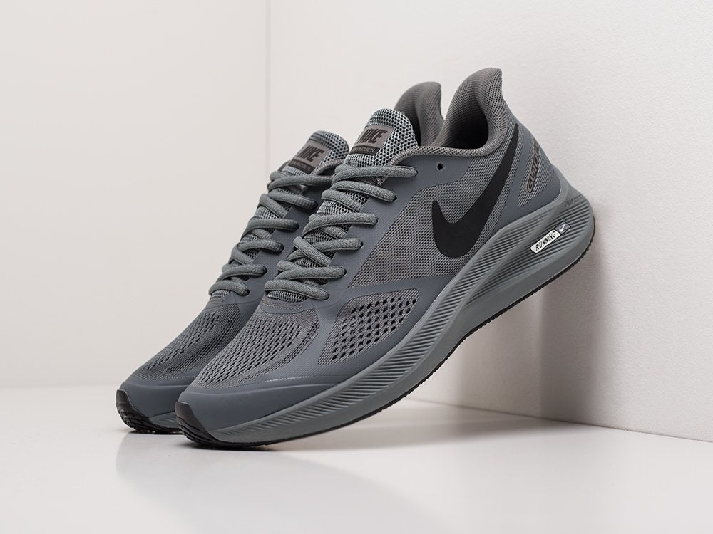Nike Guide 10,