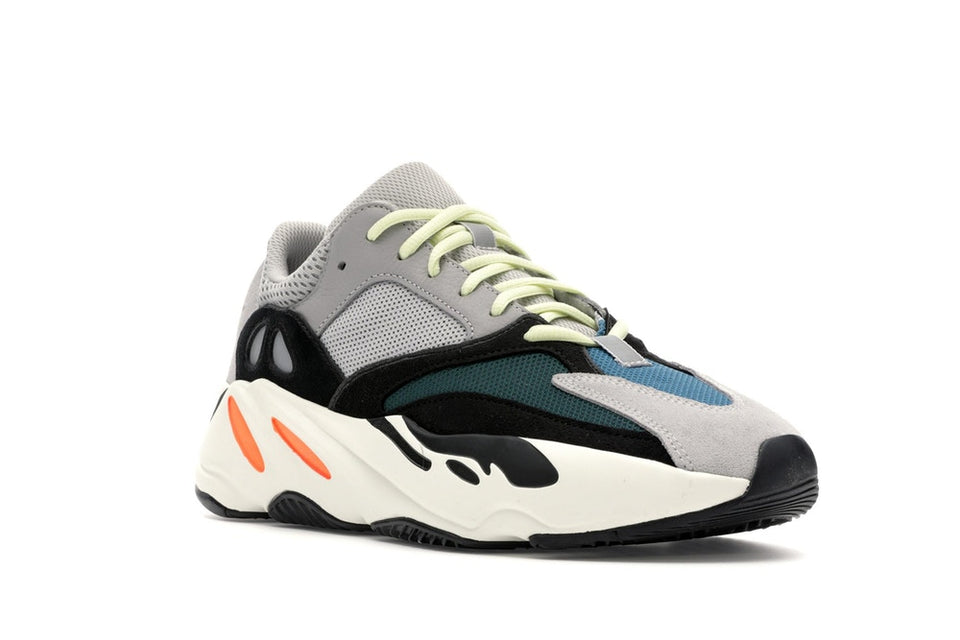 Adidas Yeezy Boost 700