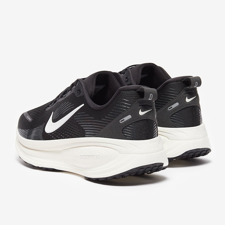 Nike Vomero 18
